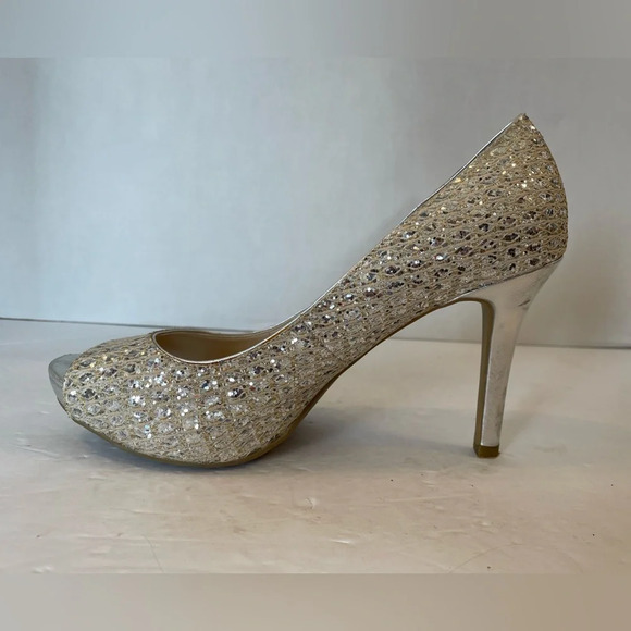 Coach Silver Glitter Peep Toe Stilettos Heels Shoes Size 8 1/2 M - Picture 2 of 12